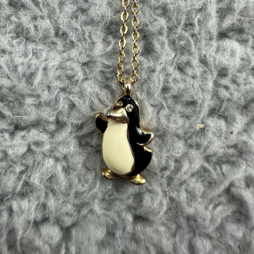 Vintage Enameled Gold Toned Penguin Pendant